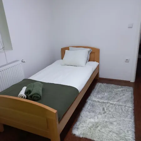 Apartment Banda *